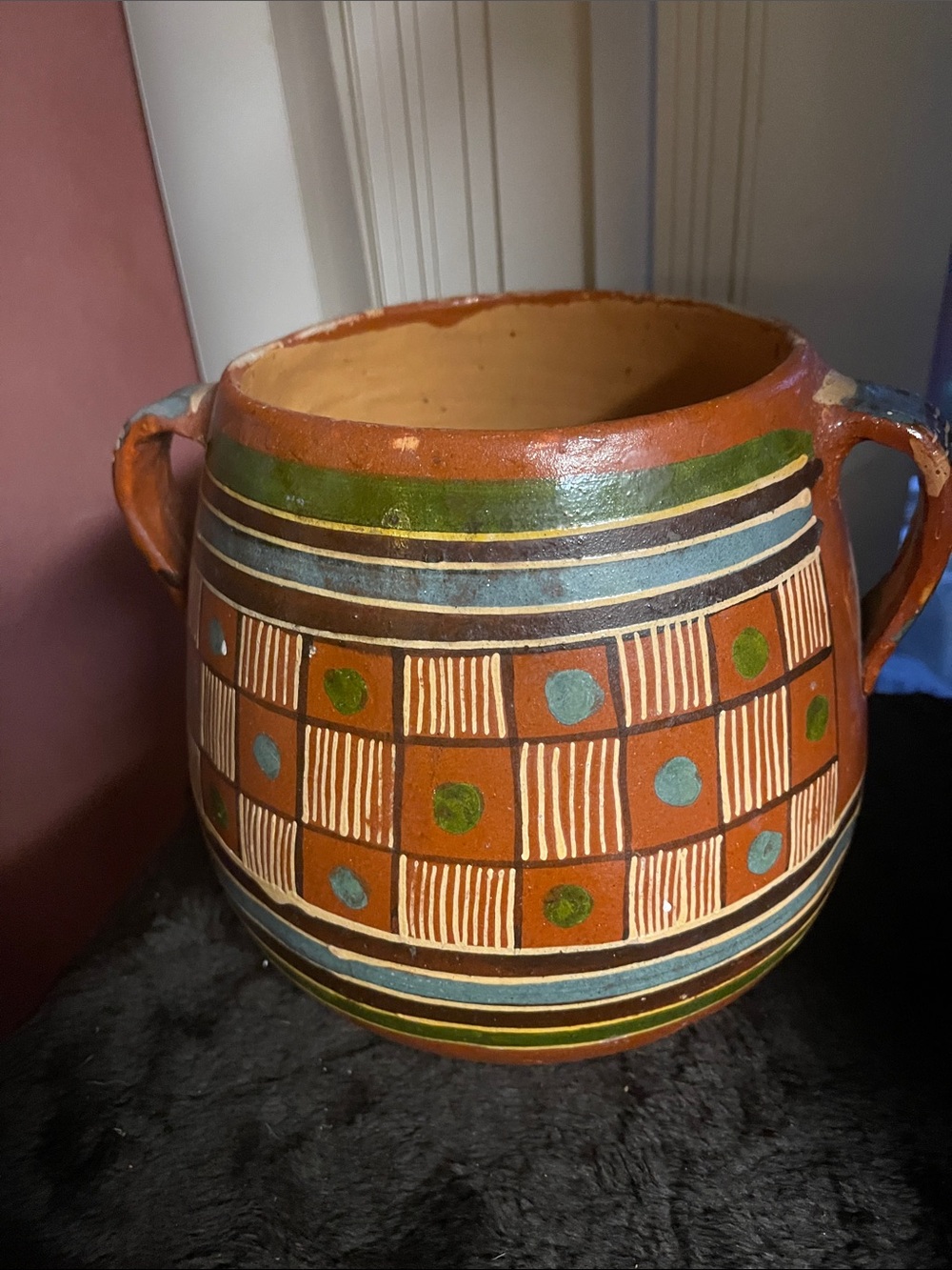 Mexican pottery piece